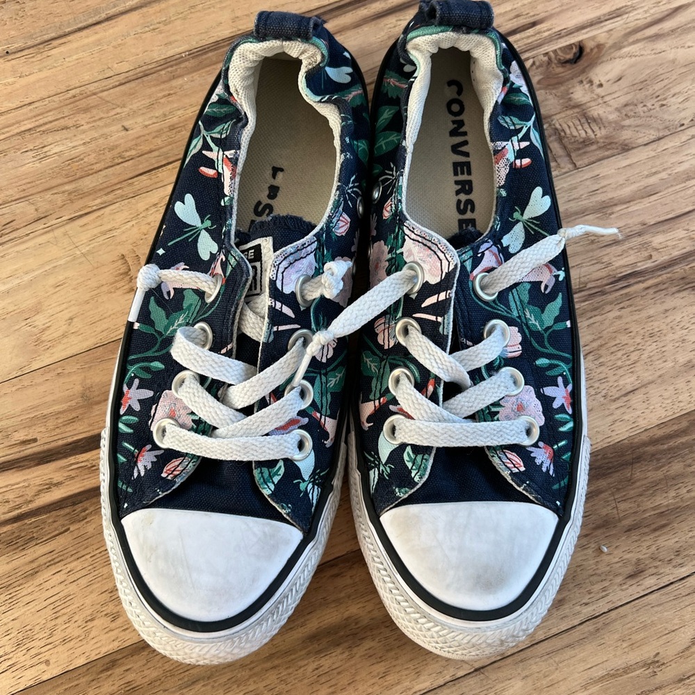 🌵Floral Converse ~Size 7